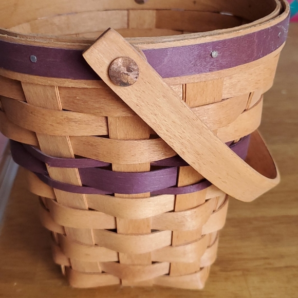 Longaberger 1994 May Series lilac basket - Picture 6 of 13
